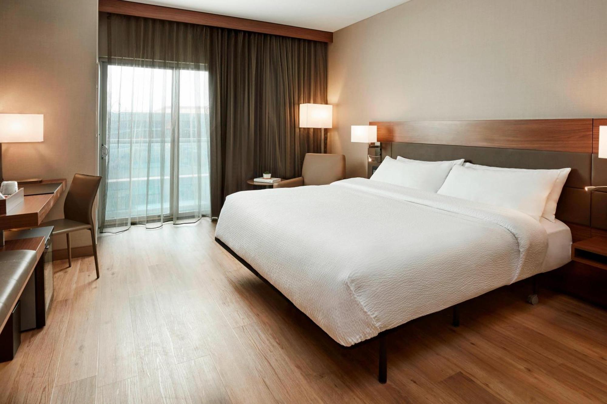 Ac Hotel By Marriott Cincinnati At The Banks Exterior foto
